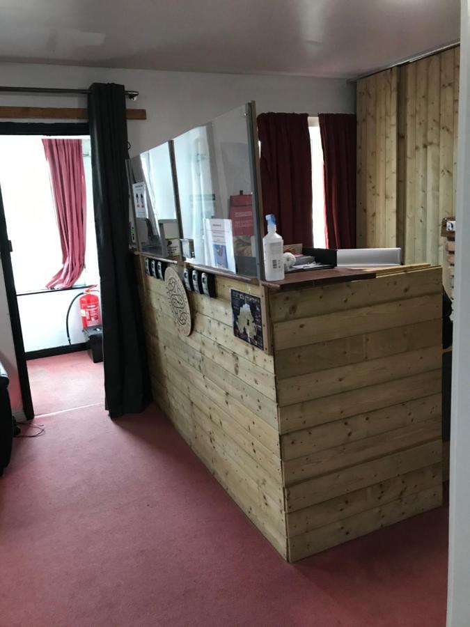 Finn Mccools Giants Causeway Hostel Bushmills Buitenkant foto